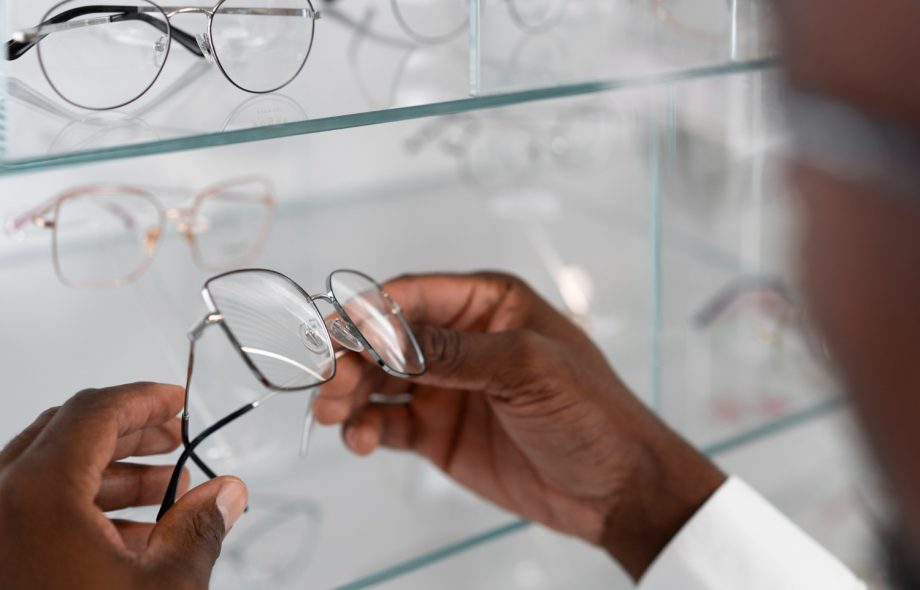 Vazeer Optical Hall - Best Optical Shop in Karachi